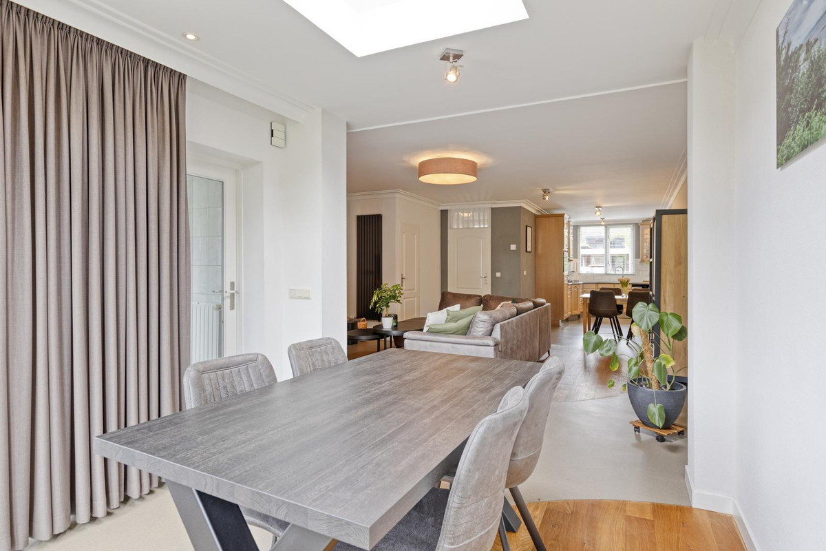 Tussenwoning te koop: Acaciastraat 10, Geffen