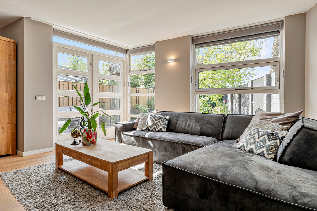Hoekwoning te koop: Meeresteinstraat 42, Tilburg