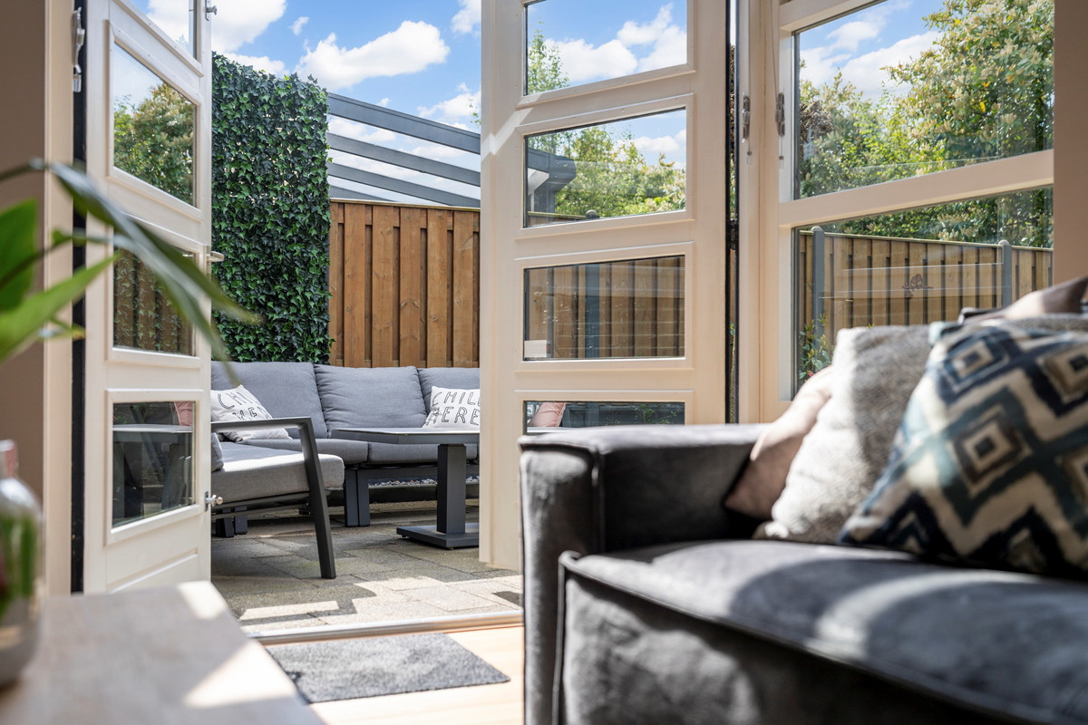 Hoekwoning te koop: Meeresteinstraat 42, Tilburg
