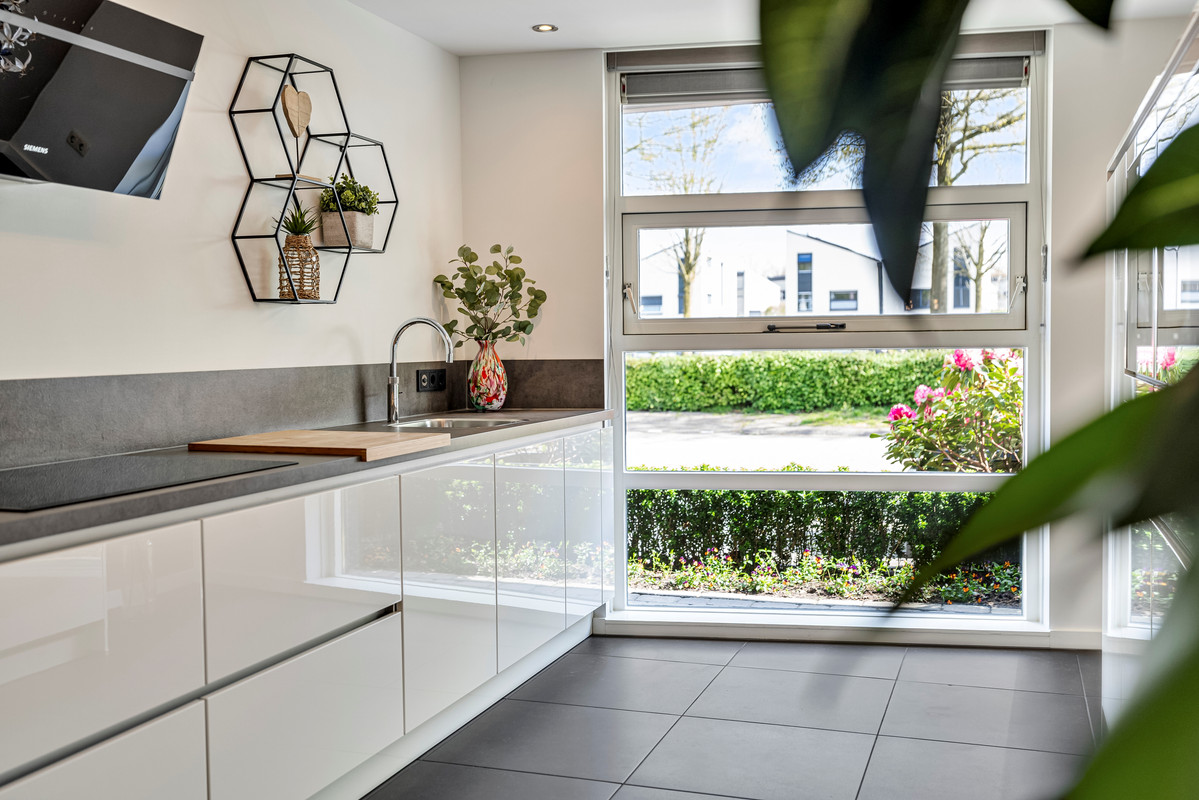 Hoekwoning te koop: Meeresteinstraat 42, Tilburg