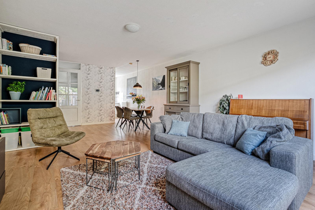 Tussenwoning te koop: Tuinwal 24, Zwolle