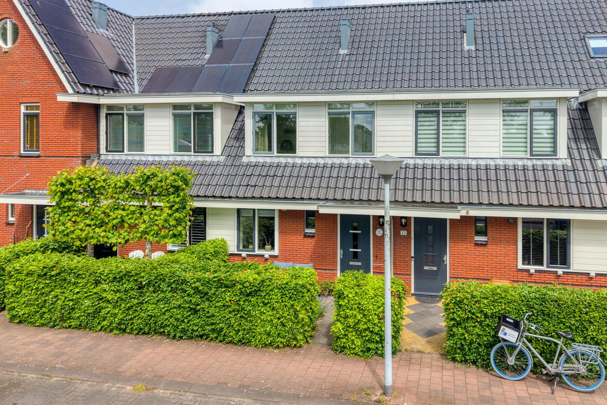 Tussenwoning te koop: Tuinwal 24, Zwolle