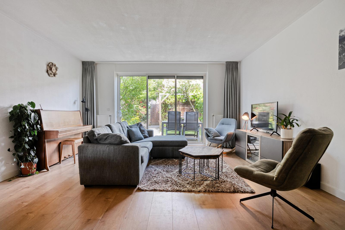 Tussenwoning te koop: Tuinwal 24, Zwolle