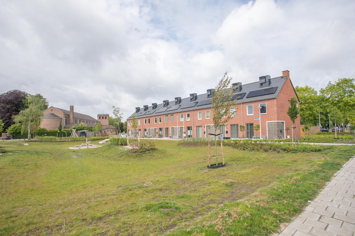 Hoekwoning te koop: Heetveldsweg 72, Almelo