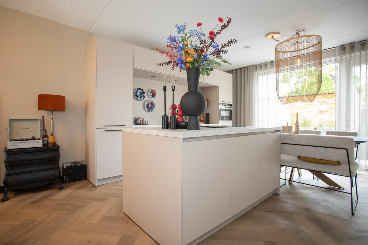 Hoekwoning te koop: Heetveldsweg 72, Almelo