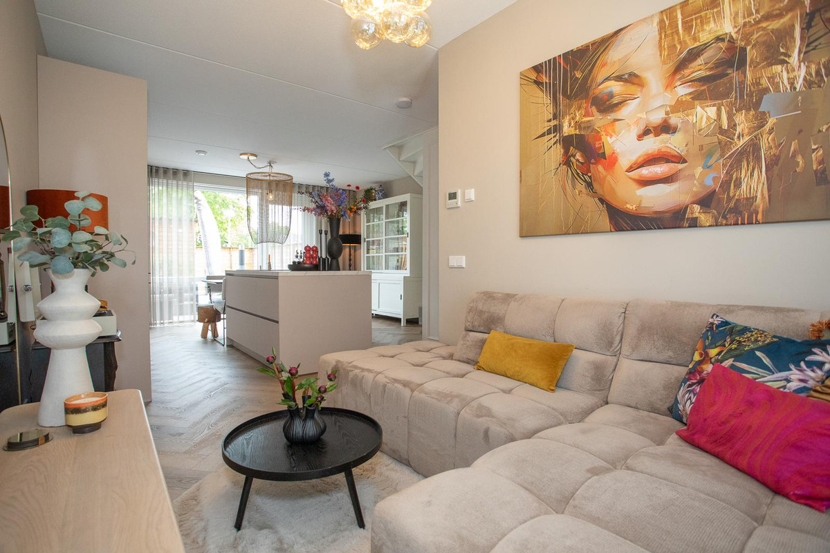 Hoekwoning te koop: Heetveldsweg 72, Almelo