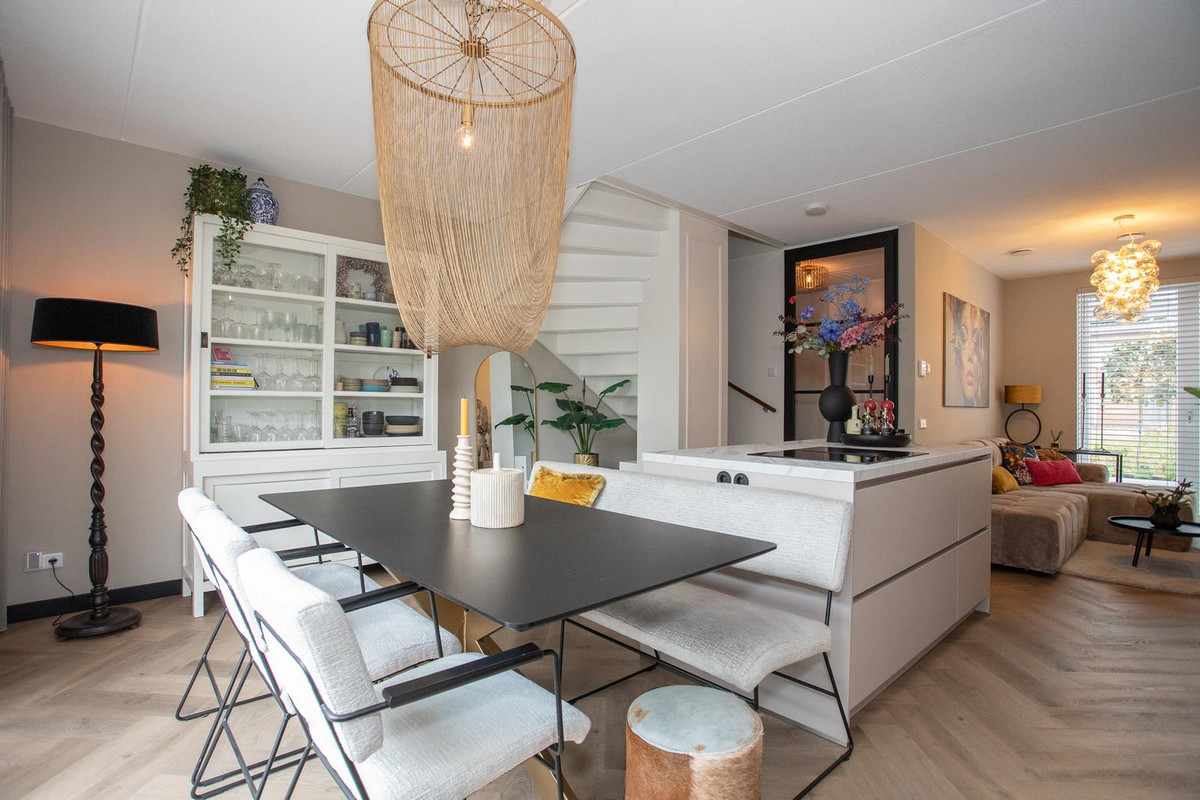 Hoekwoning te koop: Heetveldsweg 72, Almelo