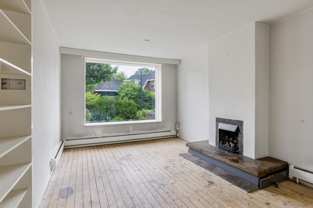 Twee-onder-één-kap te koop: Floresstraat 102, Enschede
