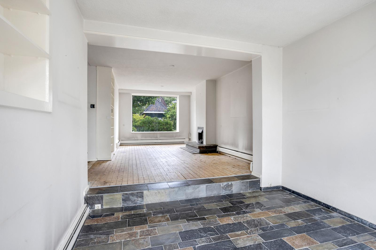Twee-onder-één-kap te koop: Floresstraat 102, Enschede