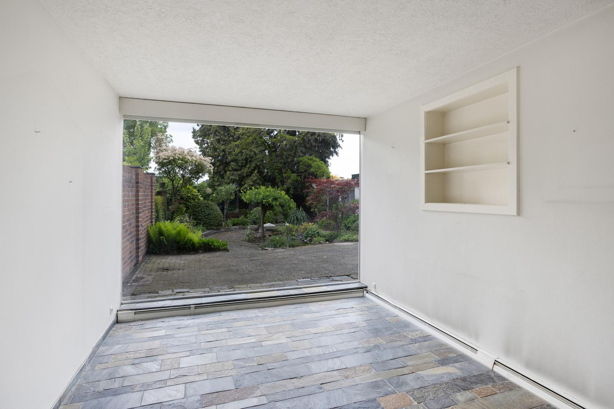 Twee-onder-één-kap te koop: Floresstraat 102, Enschede