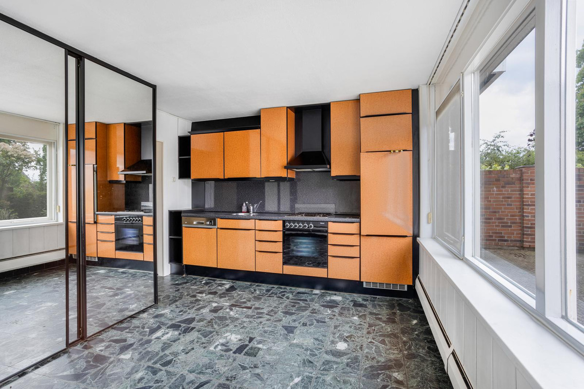 Twee-onder-één-kap te koop: Floresstraat 102, Enschede