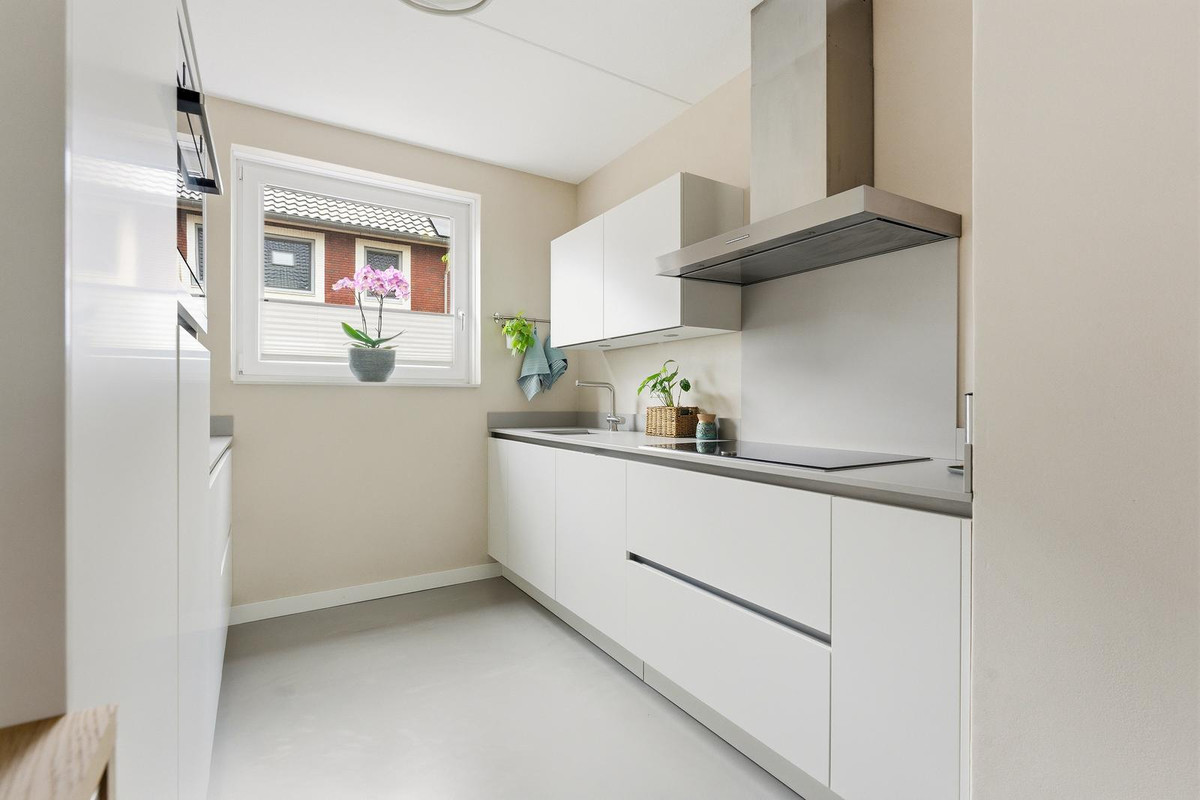 Tussenwoning te koop: Anky van Grunsvenpad 3, Schiedam