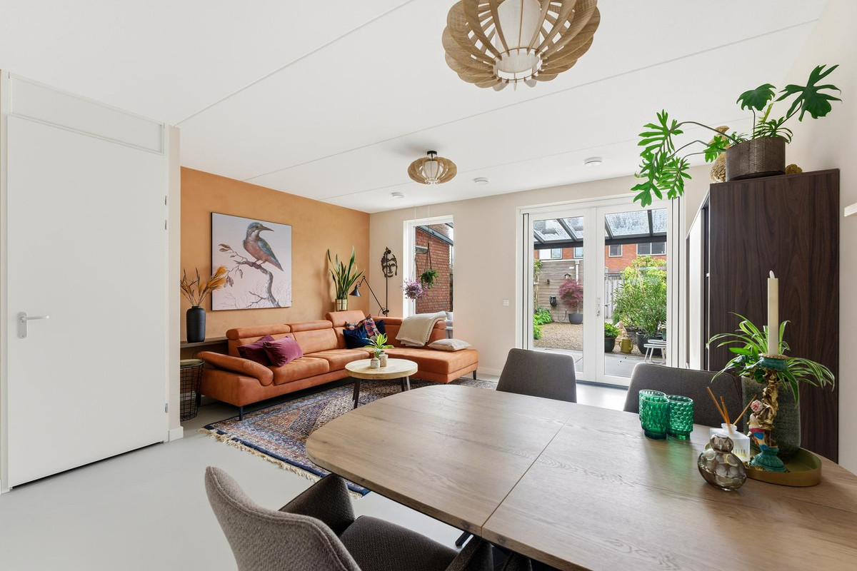 Tussenwoning te koop: Anky van Grunsvenpad 3, Schiedam