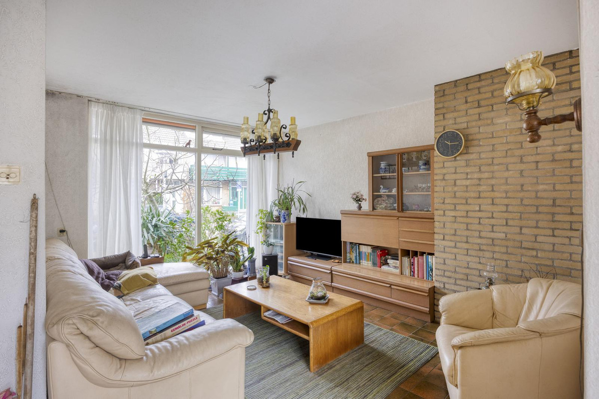 Tussenwoning te koop: Oosterlee 6, De Lier
