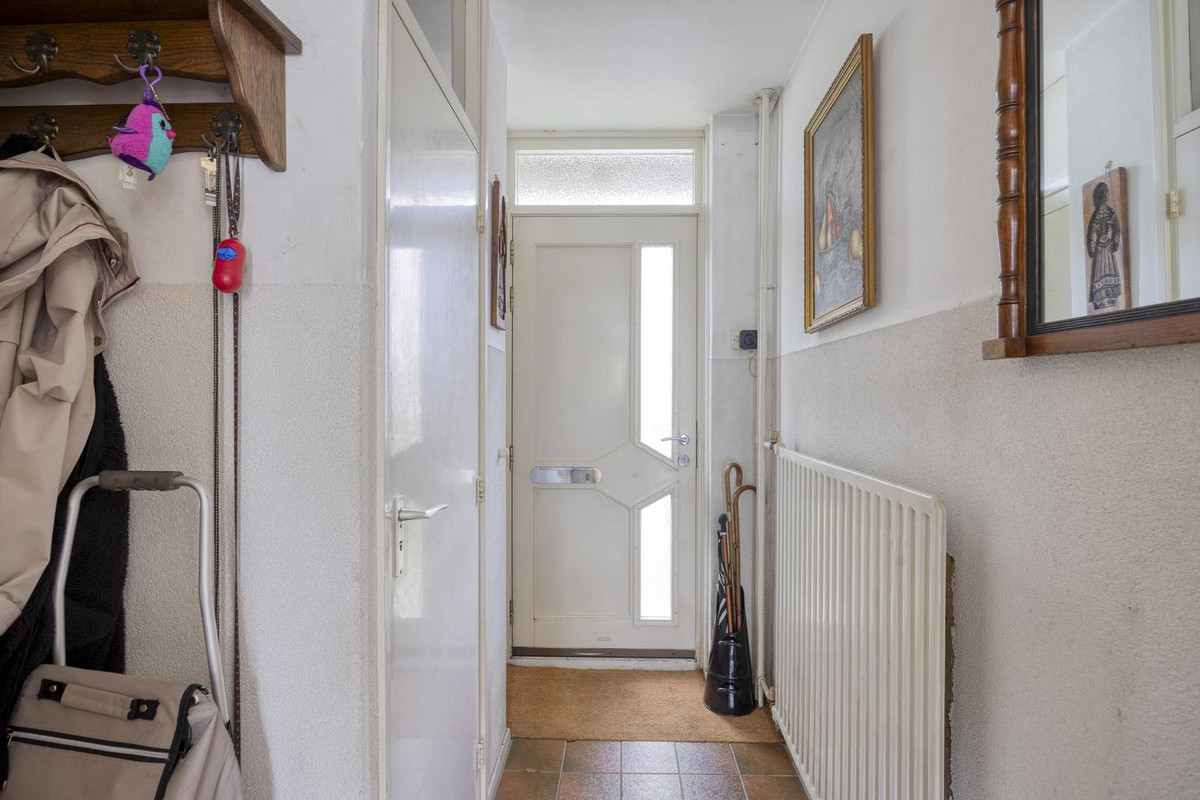 Tussenwoning te koop: Oosterlee 6, De Lier