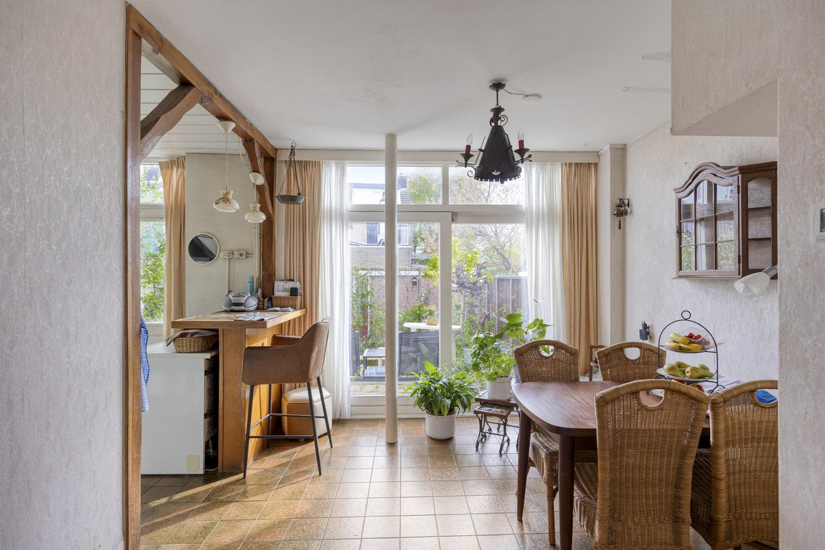 Tussenwoning te koop: Oosterlee 6, De Lier