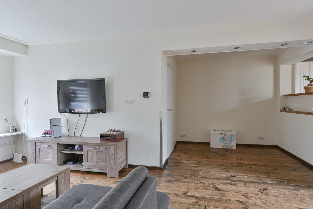 Tussenwoning te koop: Goltguldenstraat 10, Hoogeveen