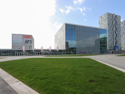 Esplanade 10