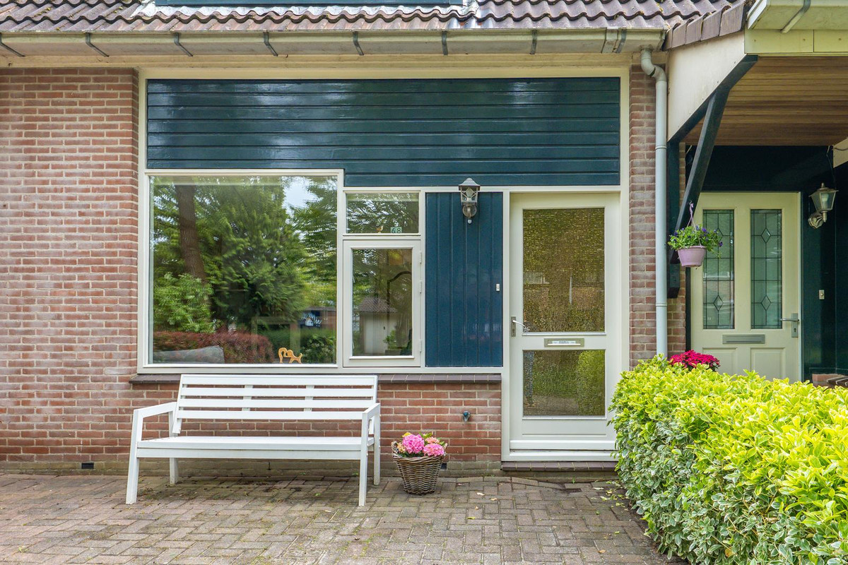 Tussenwoning te koop: Winterkoninkje 68, Hoorn
