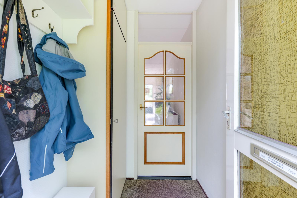 Tussenwoning te koop: Winterkoninkje 68, Hoorn