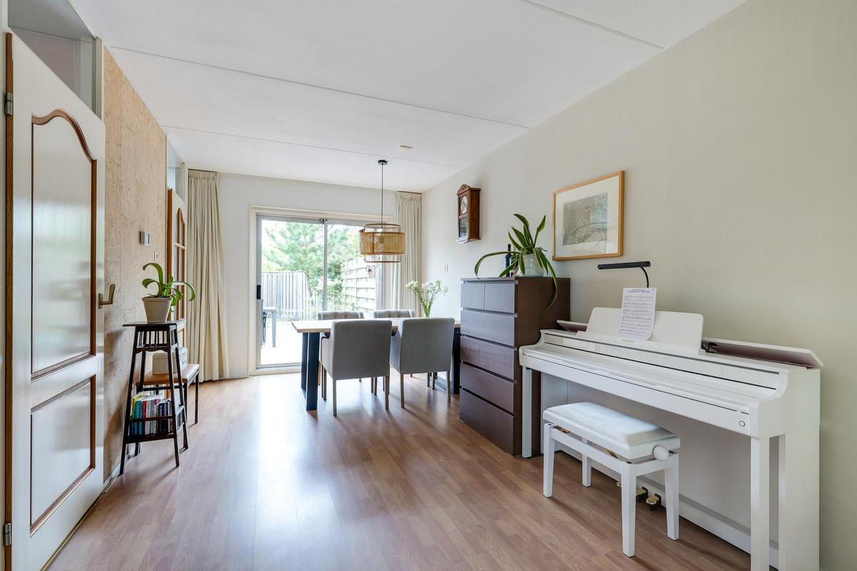 Tussenwoning te koop: Winterkoninkje 68, Hoorn