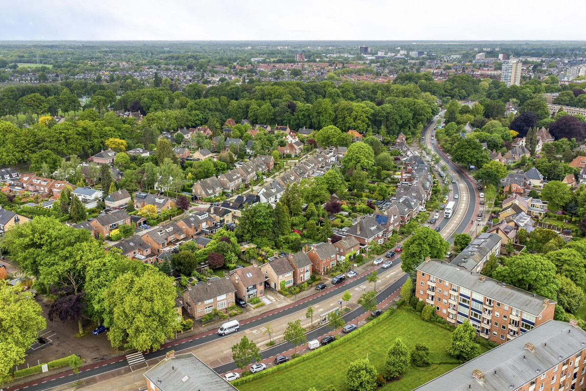 Twee-onder-één-kap te koop: Gronausestraat 74, Enschede