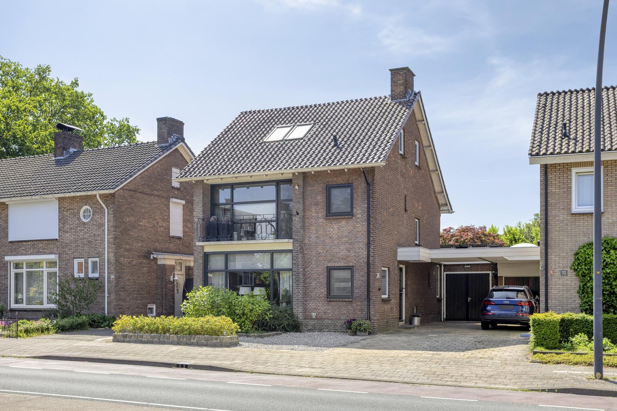 Twee-onder-één-kap te koop: Gronausestraat 74, Enschede