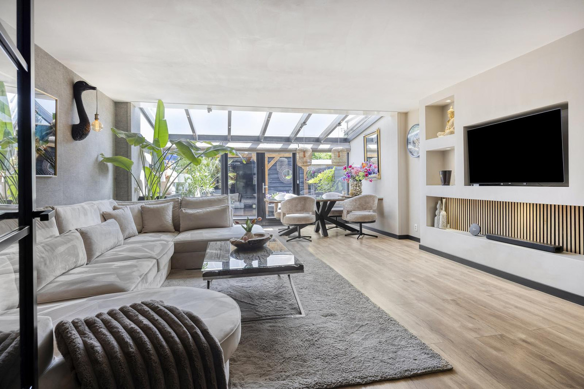 Tussenwoning te koop: Oudlaan 28, Naaldwijk