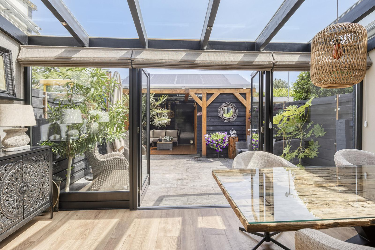 Tussenwoning te koop: Oudlaan 28, Naaldwijk