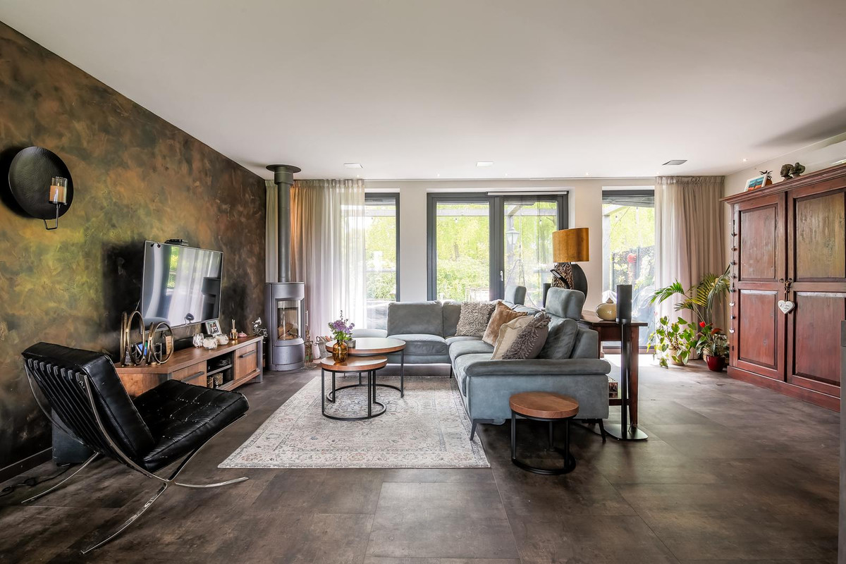 Vrijstaande woning te koop: Amaroqweg 87, Almere