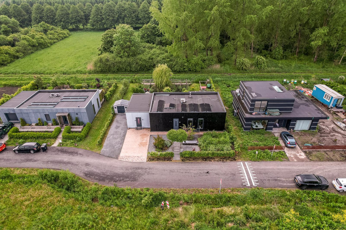 Vrijstaande woning te koop: Amaroqweg 87, Almere