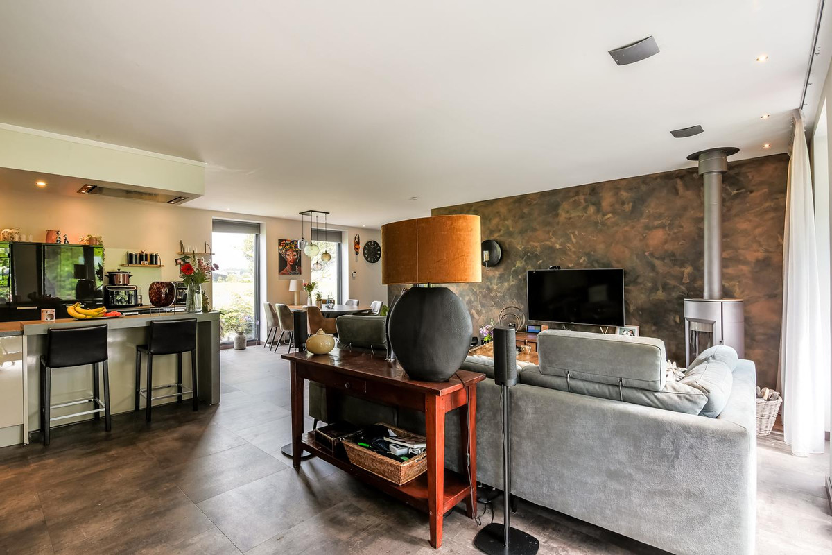 Vrijstaande woning te koop: Amaroqweg 87, Almere