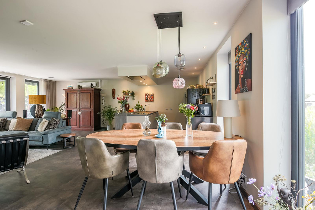 Vrijstaande woning te koop: Amaroqweg 87, Almere