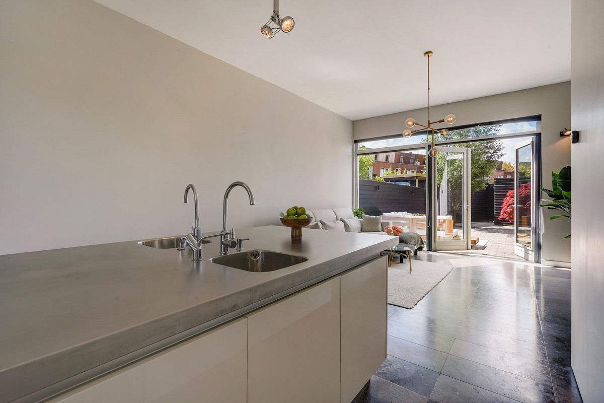 Tussenwoning te koop: Laan van Wateringse Veld 1571, 'S-Gravenhage