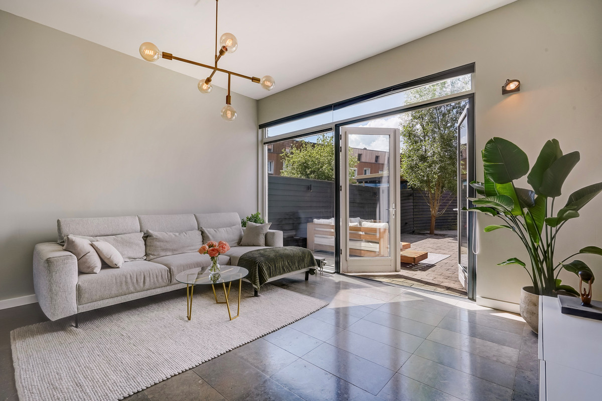 Tussenwoning te koop: Laan van Wateringse Veld 1571, 'S-Gravenhage