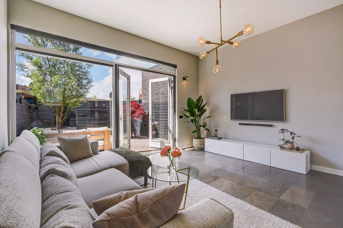Tussenwoning te koop: Laan van Wateringse Veld 1571, 'S-Gravenhage