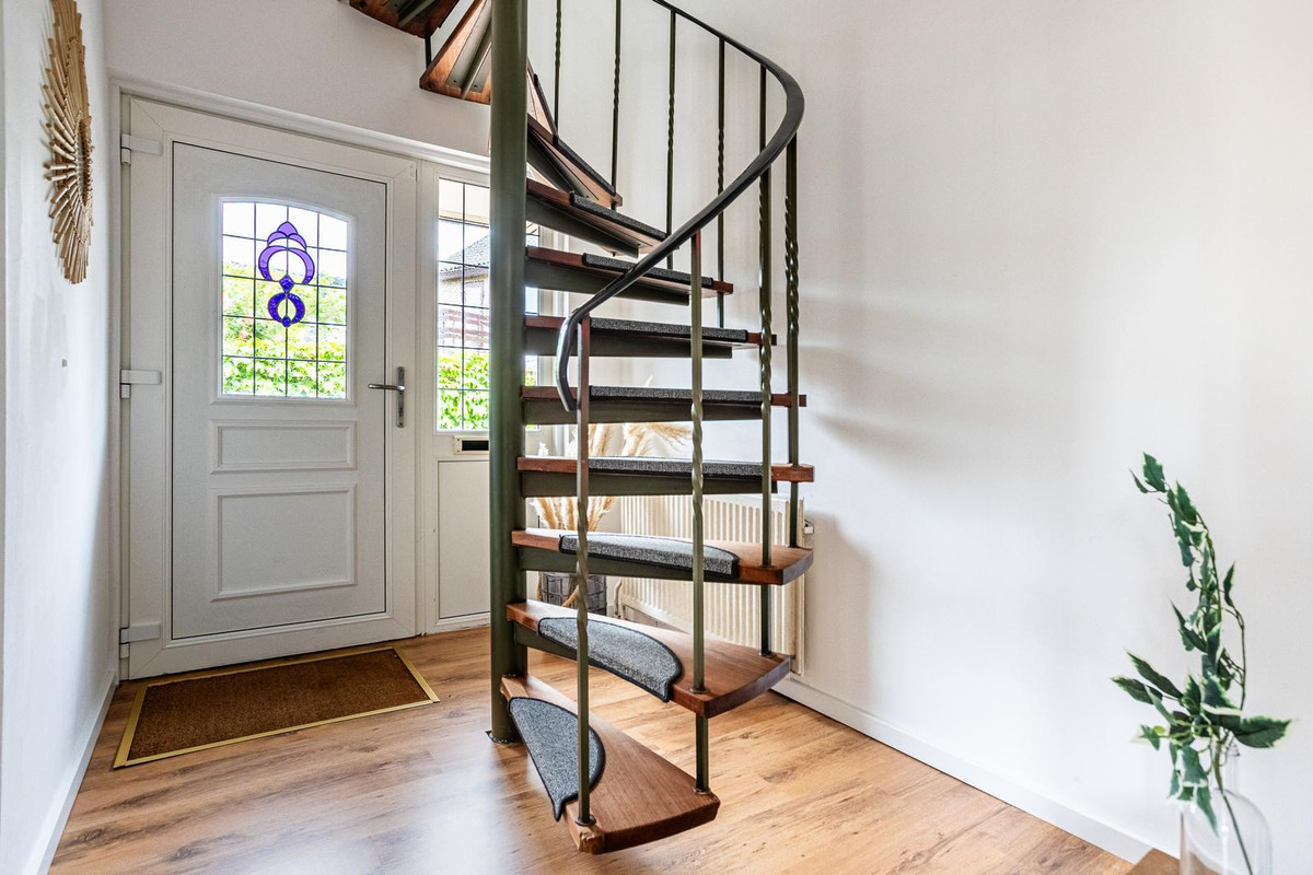 Hoekwoning te koop: Floralaan 9, Lent