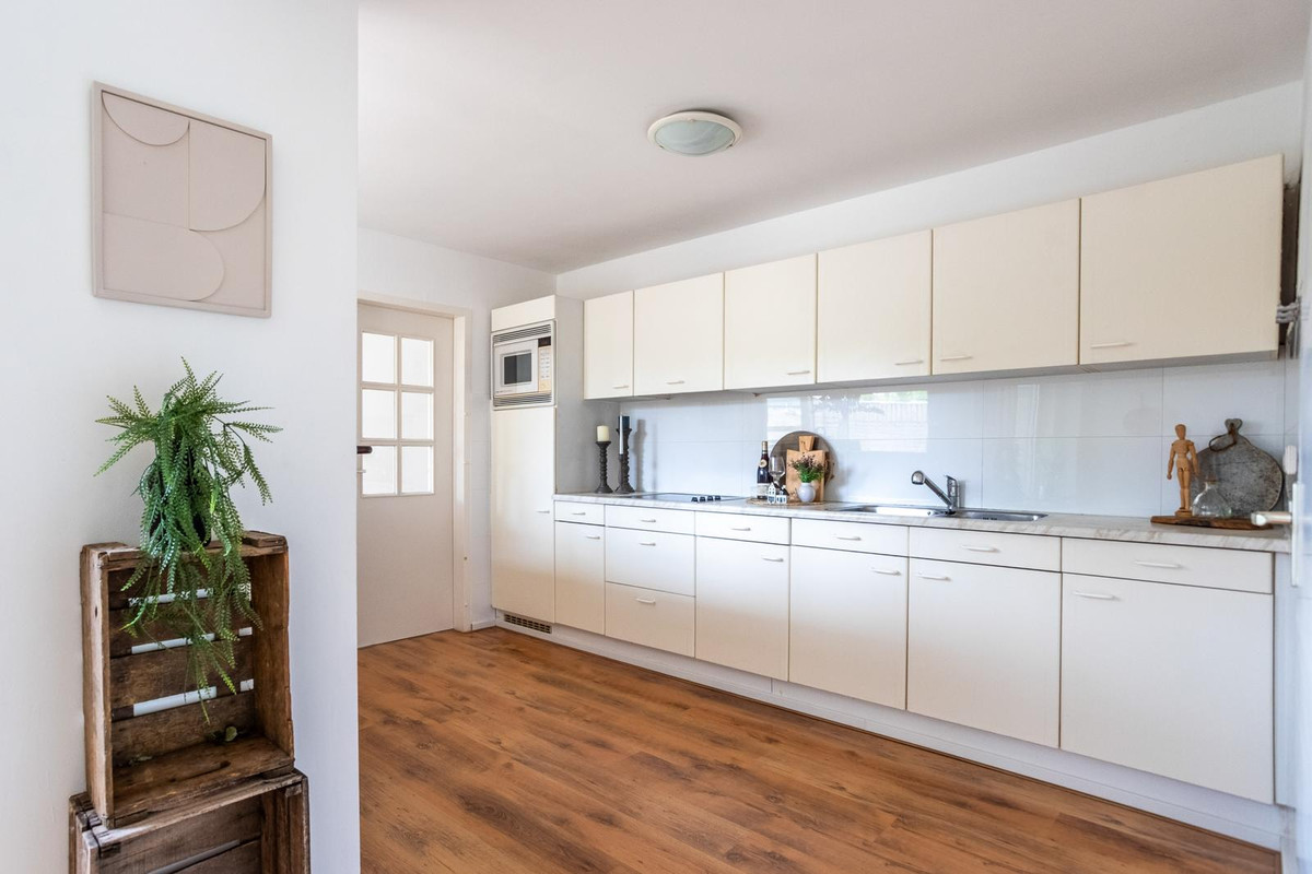 Hoekwoning te koop: Floralaan 9, Lent