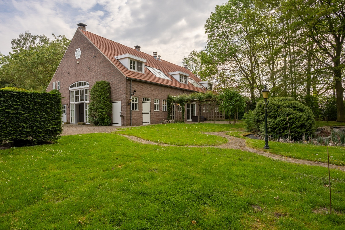 Woning te koop: Weststraat 2, Wouwse Plantage