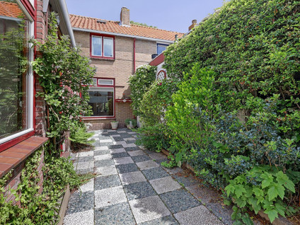 Prins Bernhardstraat 20