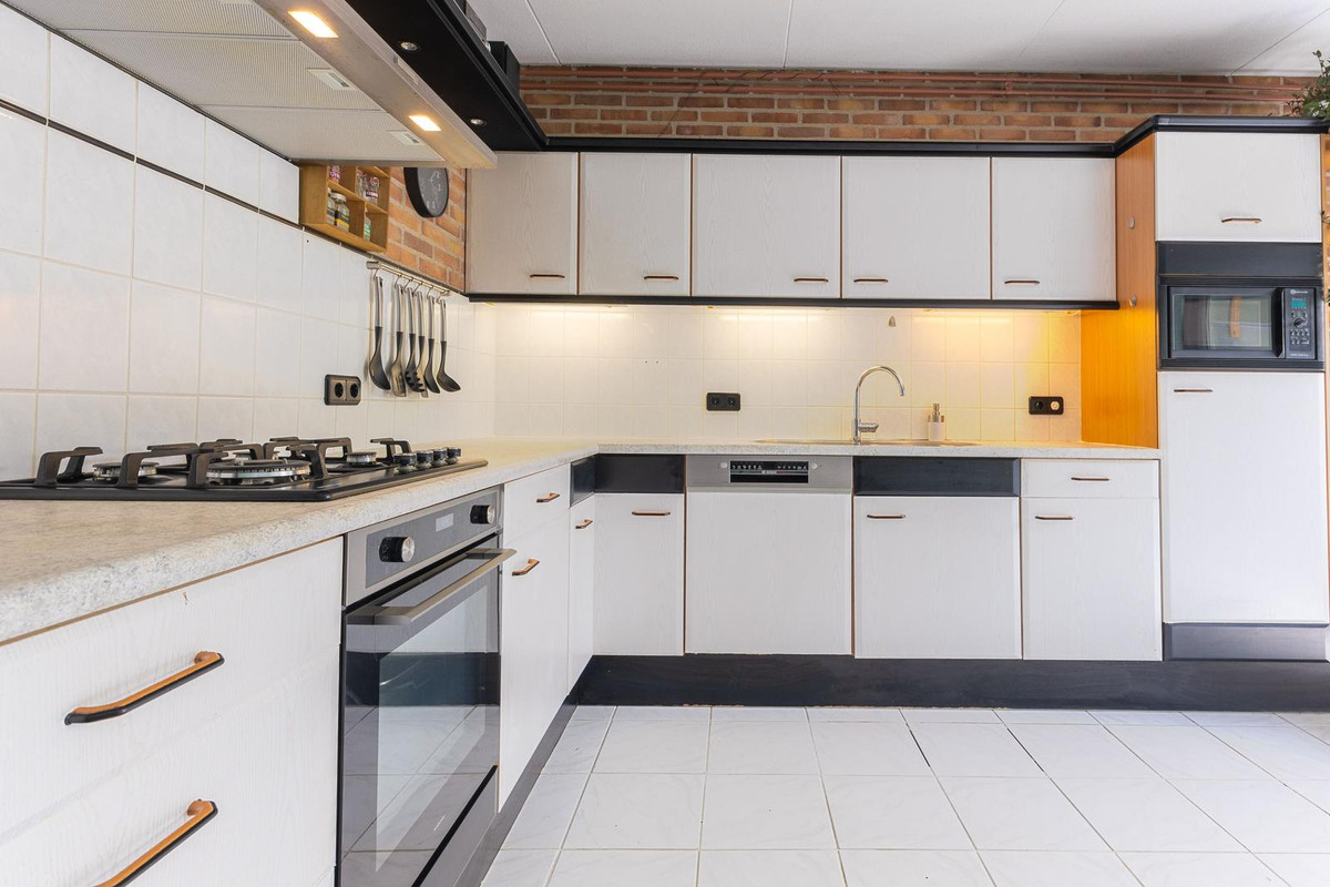 Tussenwoning te koop: Cornelis Haringhuizenlaan 22B, Midwoud