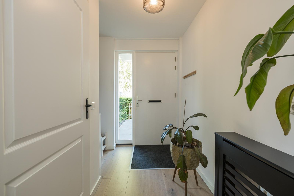 Tussenwoning te koop: Henri Didonweg 74, Hoofddorp