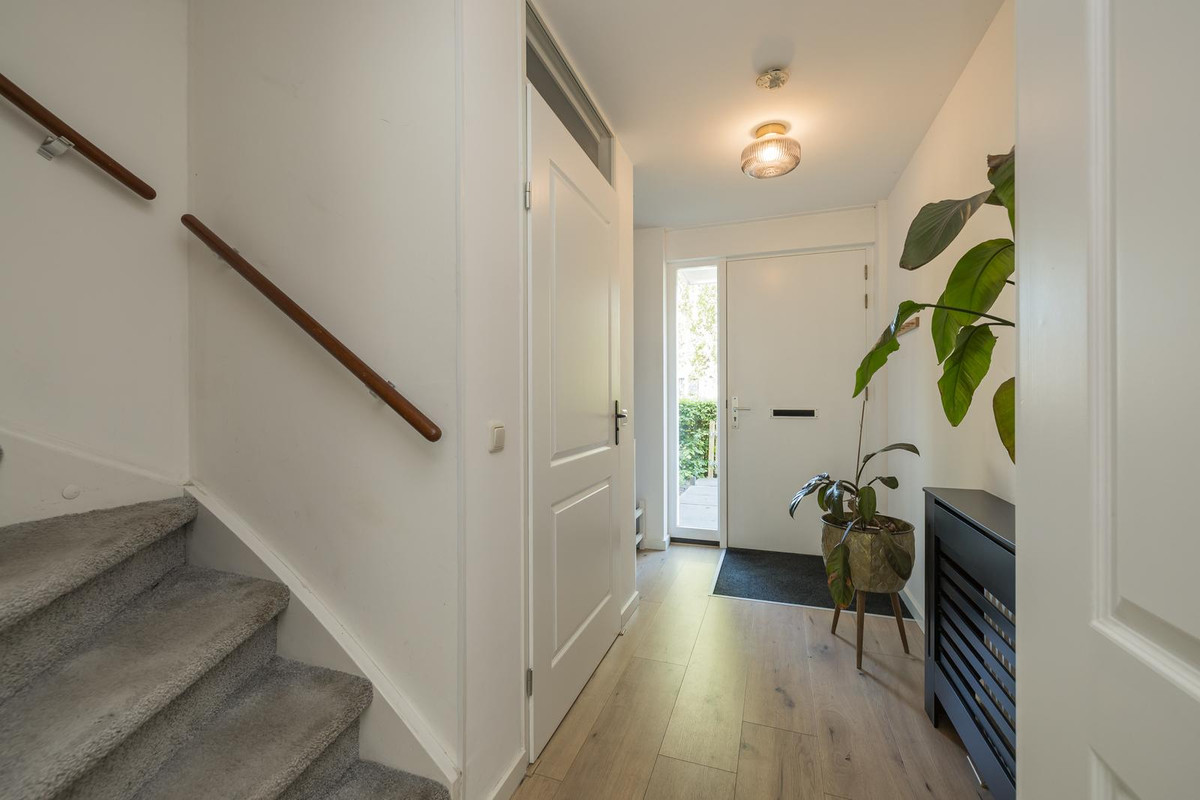 Tussenwoning te koop: Henri Didonweg 74, Hoofddorp