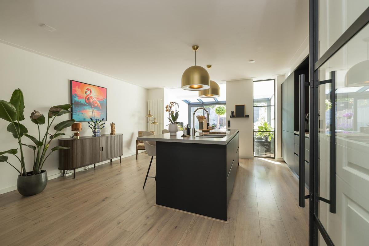 Tussenwoning te koop: Henri Didonweg 74, Hoofddorp