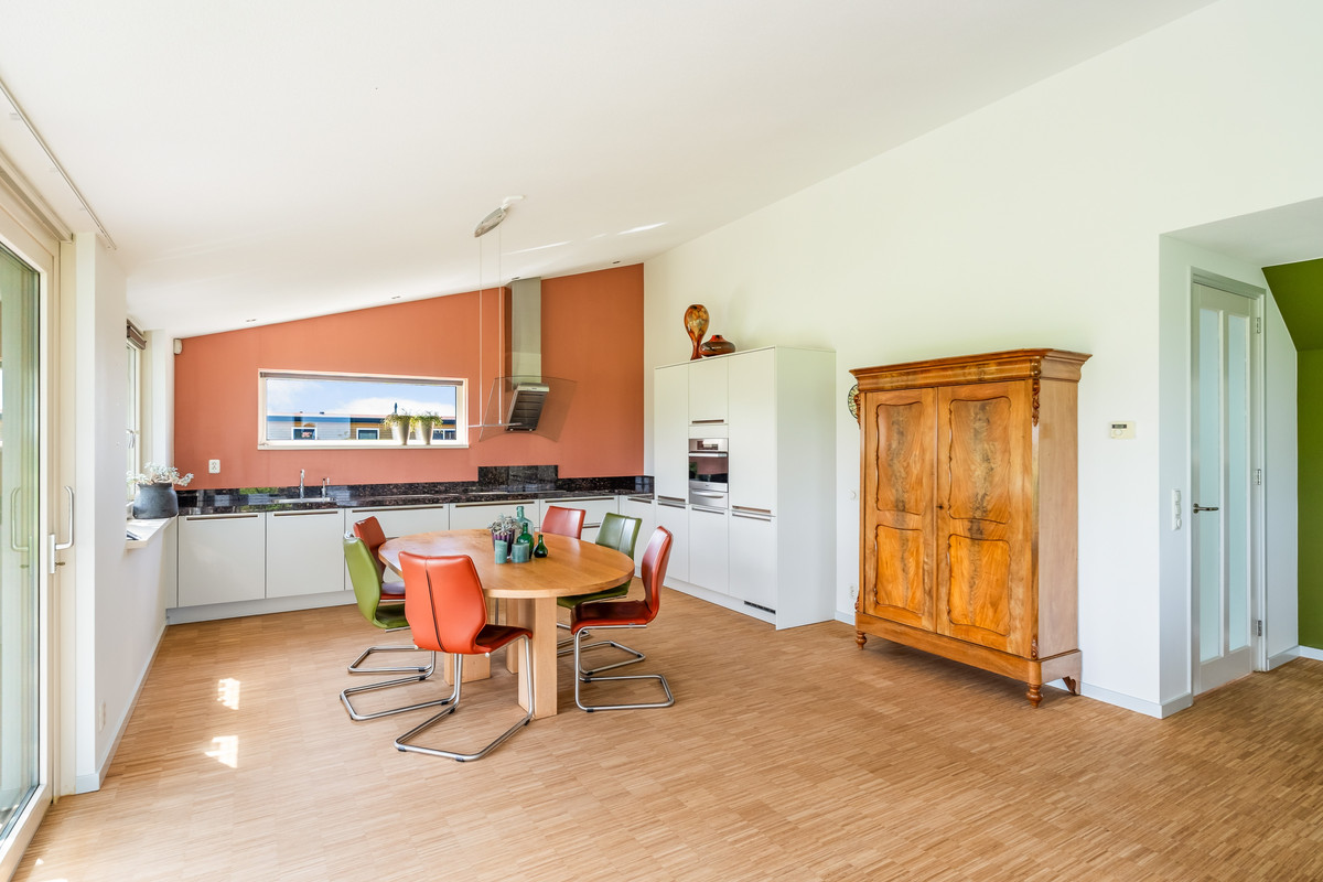 Vrijstaande woning te koop: Veenderdijk 3A, Rijpwetering