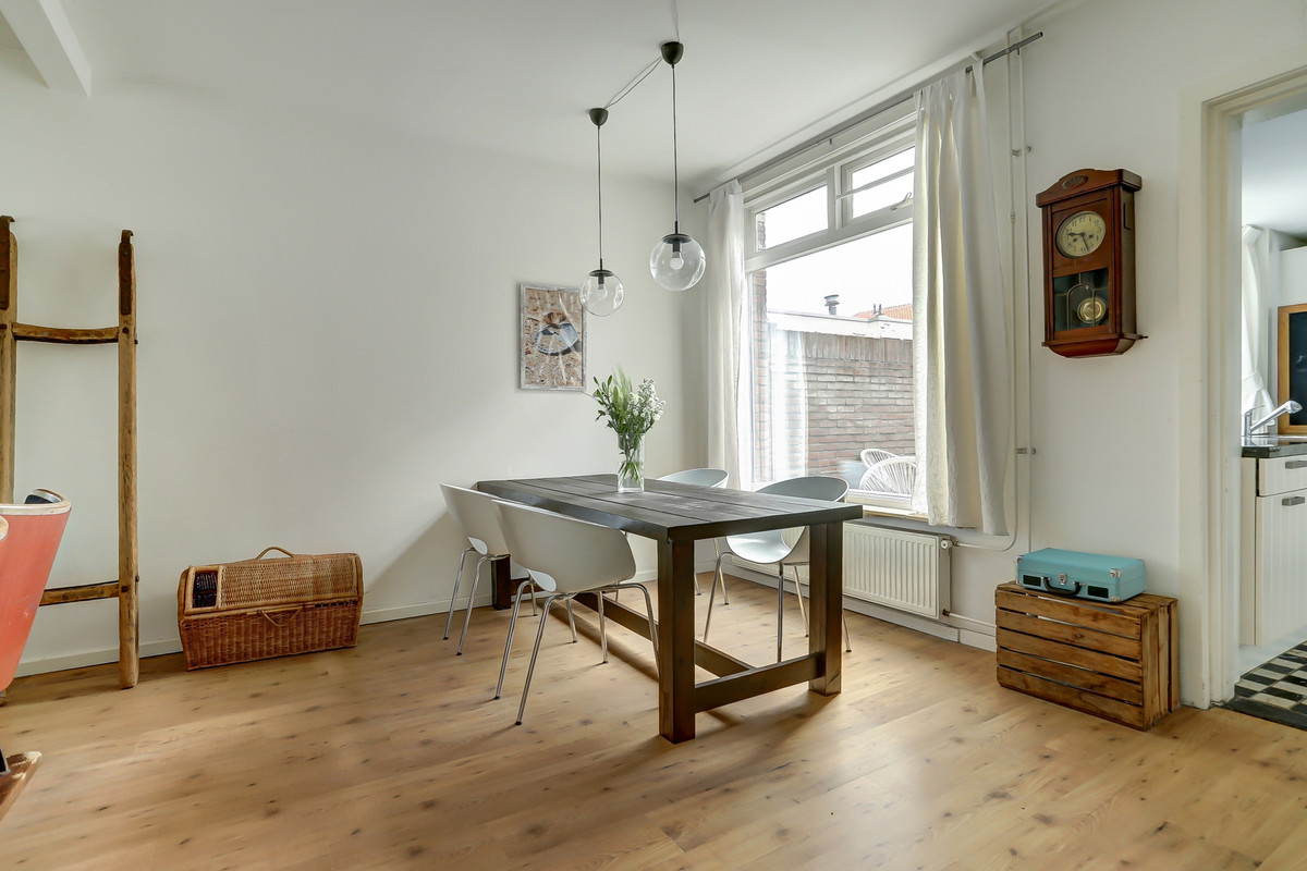 Tussenwoning te koop: Da Costastraat 30, Tilburg