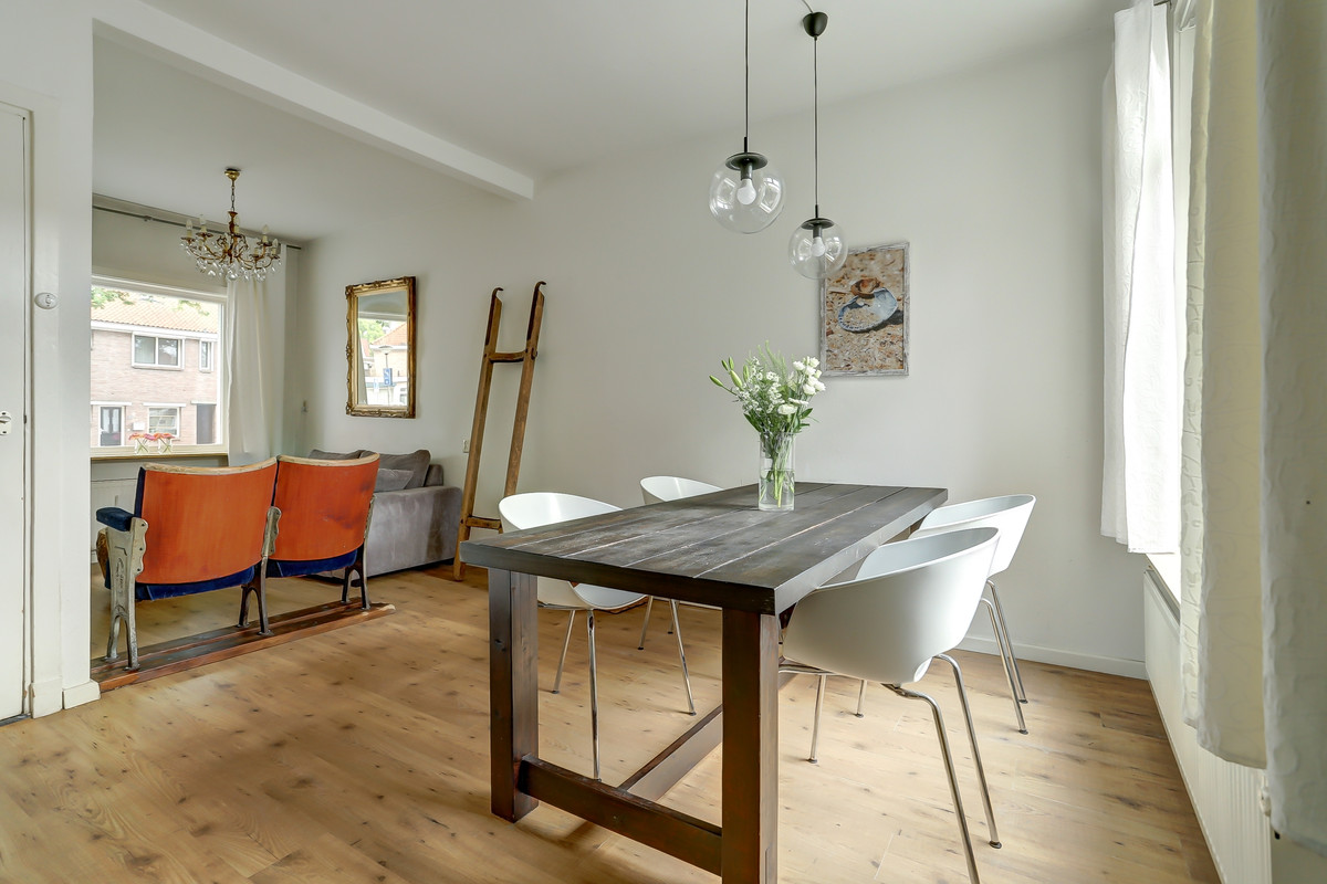 Tussenwoning te koop: Da Costastraat 30, Tilburg