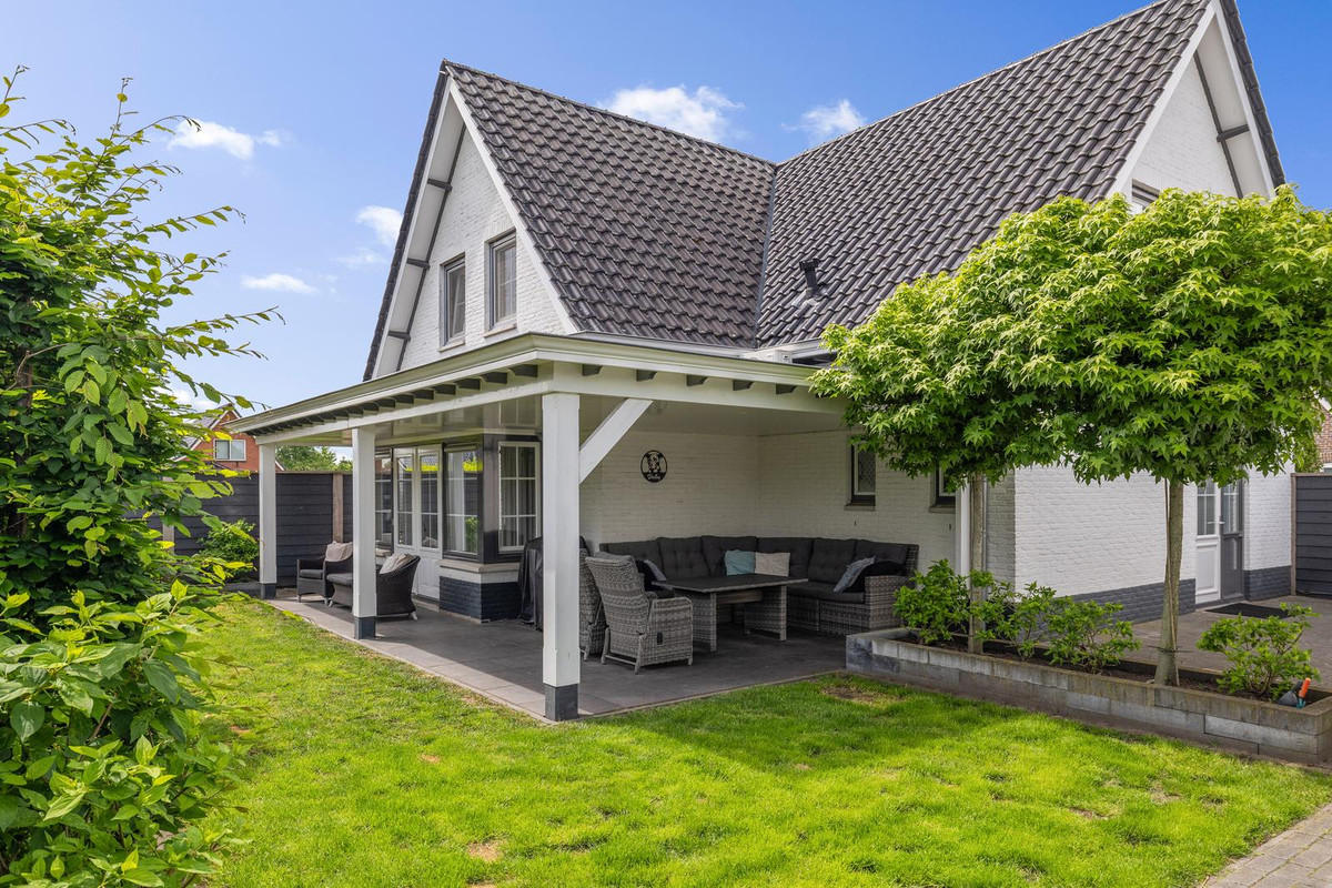 Vrijstaande woning te koop: De Metten 7, Klazienaveen