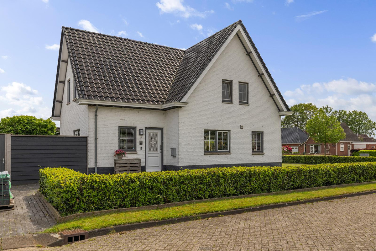 Vrijstaande woning te koop: De Metten 7, Klazienaveen