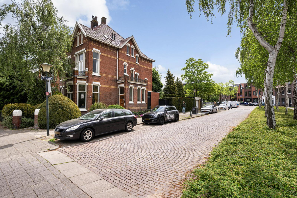 Twee-onder-één-kap te koop: Schiedamseweg 114, Vlaardingen